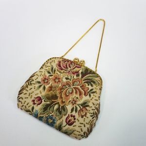 ✨ACCEPTING OFFERS✨ Vintage Walborg Embroidered Floral Tapestry Evening Bag